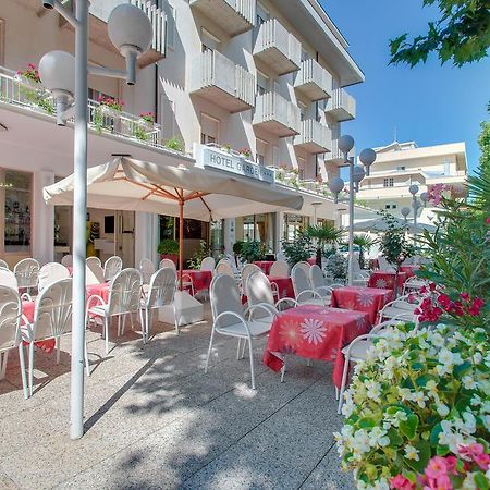 Hotel Garden ベラーリア・イジェア・マリーナ エクステリア 写真