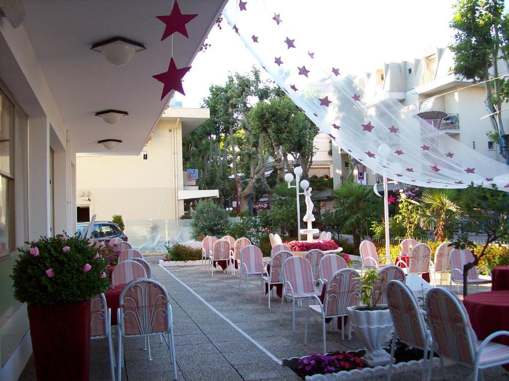 Hotel Garden ベラーリア・イジェア・マリーナ エクステリア 写真